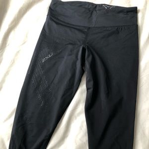 2XU compression capris